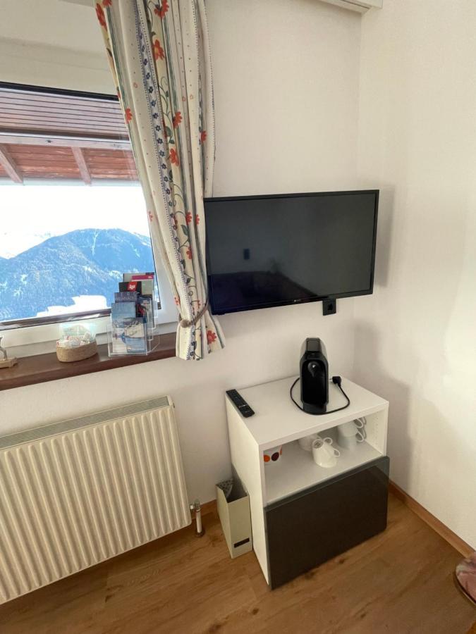 Koflers Ferienwohnungen Oberperfuss Exterior foto